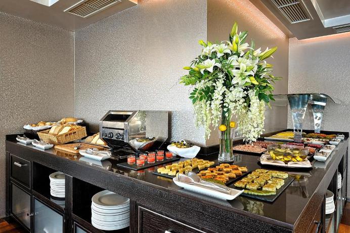 Imagen del bar/restaurante del Hotel Vincci Selección Aleysa. Foto 4