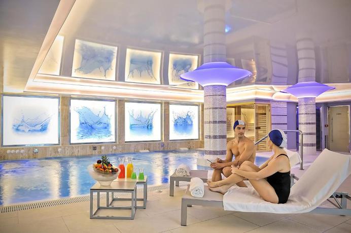 Imagen de la piscina del Hotel Vincci Selección Aleysa. Foto 24