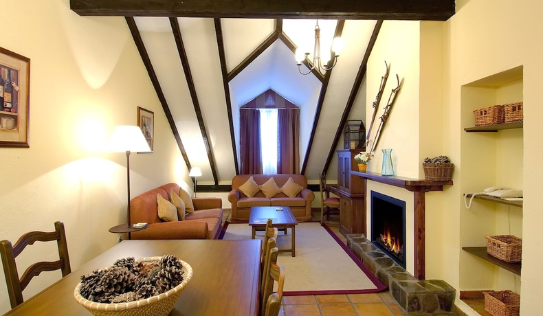 Imagen de la habitación del Hotel Vincci Selección Rumaykiyya. Foto 11