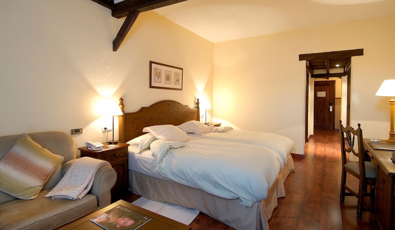 Imagen de la habitación del Hotel Vincci Selección Rumaykiyya. Foto 16