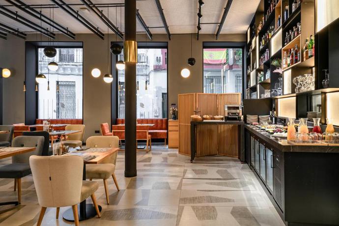 Imagen del bar/restaurante del Hotel Vincci Selecci&oacute;n Unuk 5* Gl. Foto 4