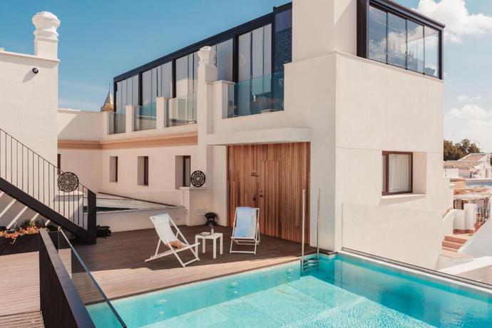 Imagen de la piscina del Hotel Vincci Selecci&oacute;n Unuk 5* Gl. Foto 9