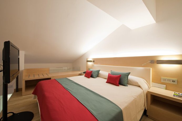 Imagen de la habitación del Hotel Vincci Seleccion Posada del Patio. Foto 7