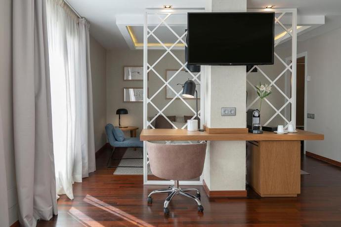 Imagen de la habitación del Hotel Vincci Soma. Foto 11