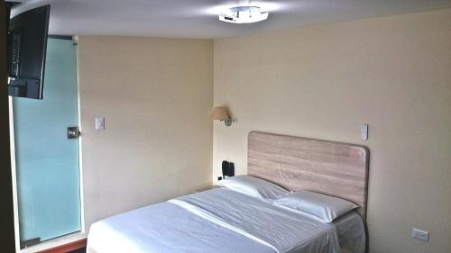 Imagen general del Hotel Vincent Suites. Foto 5