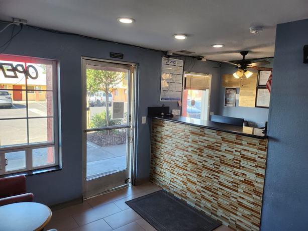 Imagen de los interiores del Hotel Vince\'s Motel Inc.. Foto 19