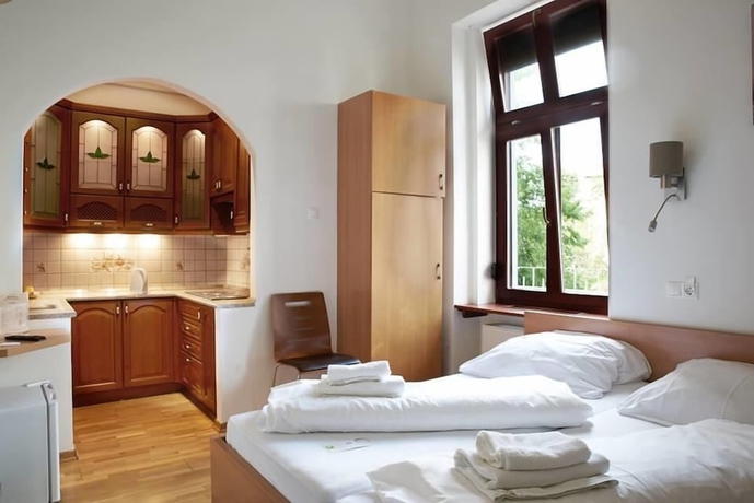 Imagen de la habitación del Hotel Vinci Apartman Szombathely. Foto 7