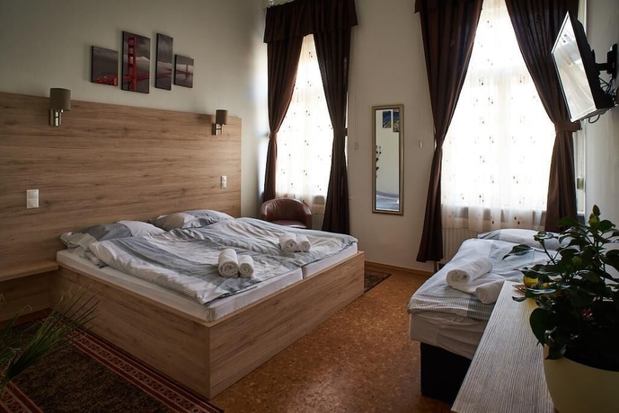 Imagen de la habitación del Hotel Vinci Apartman Szombathely. Foto 14
