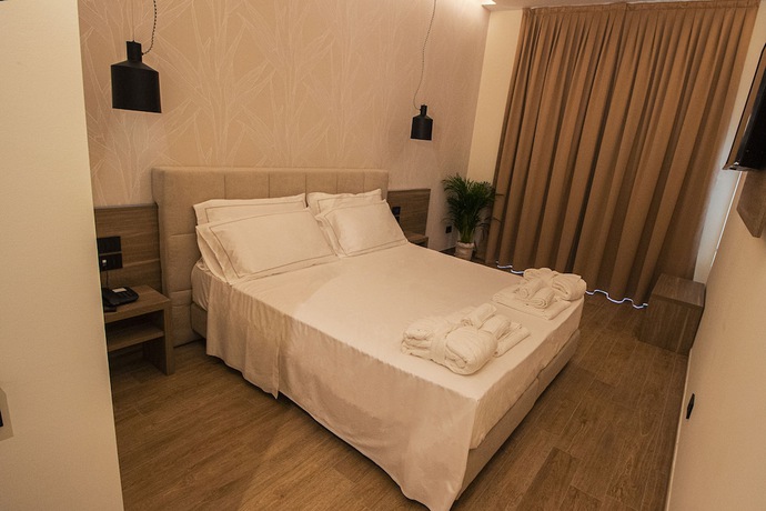 Imagen de la habitación del Hotel Vinci Sirmione. Foto 4