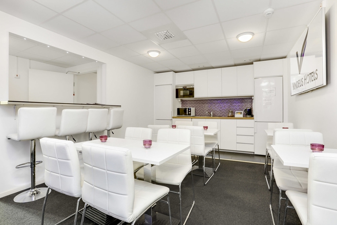 Imagen del bar/restaurante del Hotel Vindeus. Foto 2