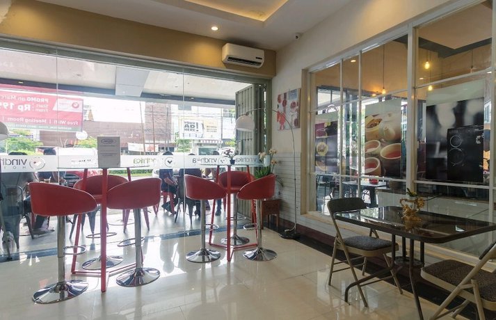 Imagen de los interiores del Hotel Vindhika Pengayoman. Foto 10