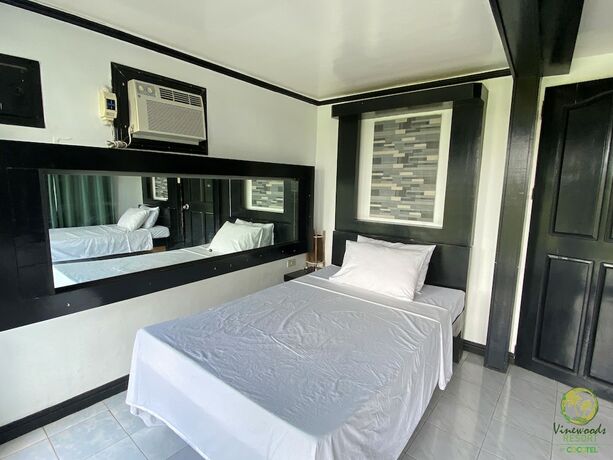 Imagen general del Hotel Vine Woods Resorts. Foto 3