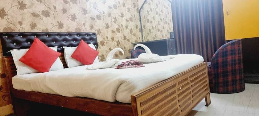 Imagen de la habitación del Hotel Vineet. Foto 16