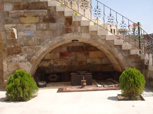 Imagen de los exteriores del Hotel Vineyard Cave. Foto 10