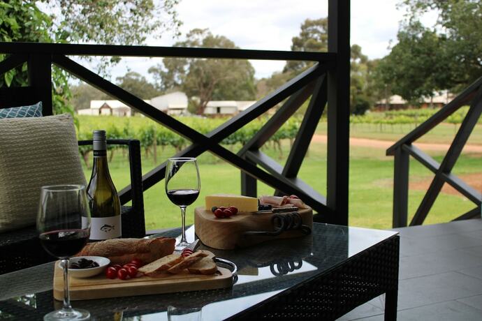 Imagen general del Hotel Vineyard Cottage at Upper Reach Winery. Foto 9