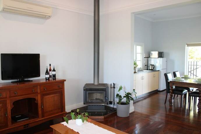 Imagen general del Hotel Vineyard Cottage at Upper Reach Winery. Foto 10