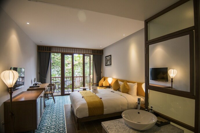 Imagen de la habitación del Hotel Vinh Hung Old Town. Foto 21