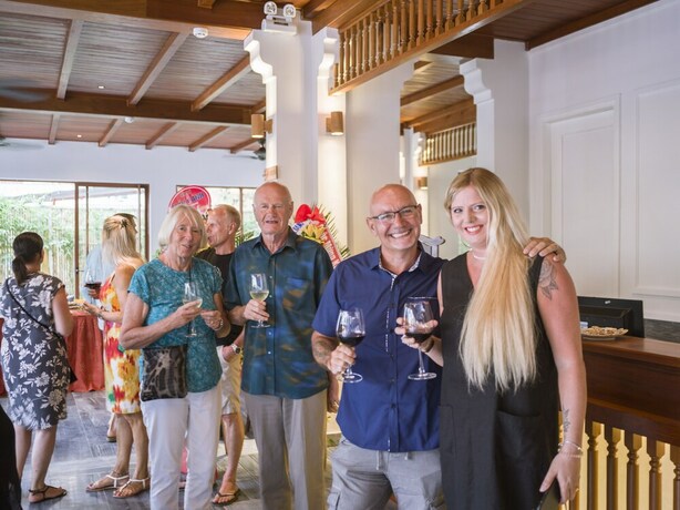 Imagen de los interiores del Hotel Vinh Hung Old Town. Foto 33