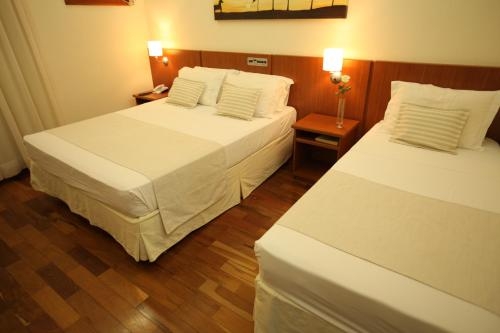 Imagen de la habitación del Hotel Vinhedo Plaza. Foto 7