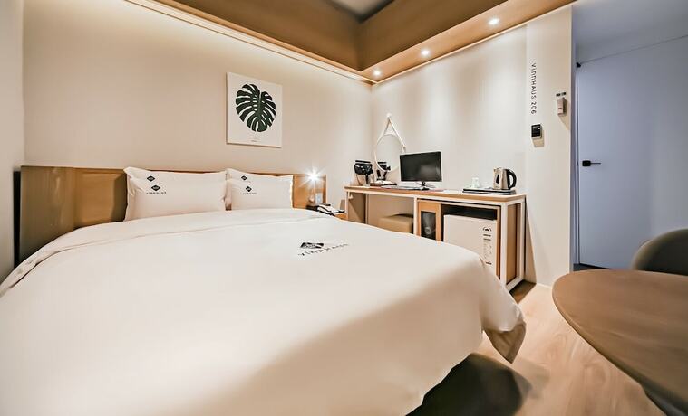 Imagen de la habitación del Hotel Vinn Haus. Foto 18