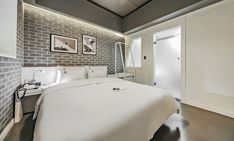 Imagen de la habitación del Hotel Vinn Haus. Foto 19