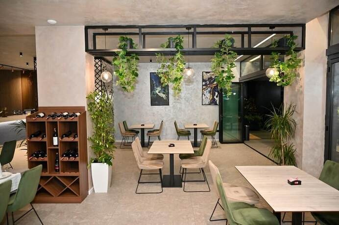 Imagen general del Hotel Vino. Foto 5