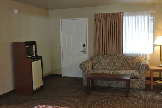 Imagen de la habitación del Hotel Vino Inn and Suites. Foto 10