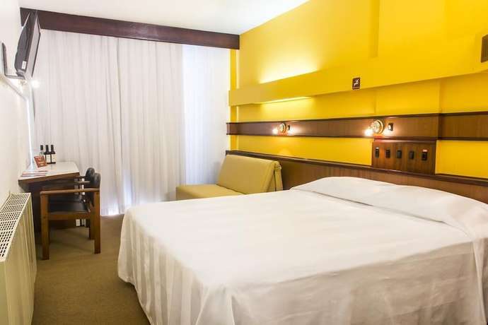 Imagen de la habitación del Hotel Vinocap. Foto 6