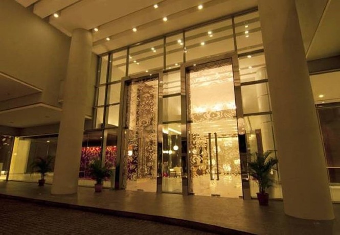 Imagen general del Hotel Vinos Asia At Swiss Garden. Foto 7