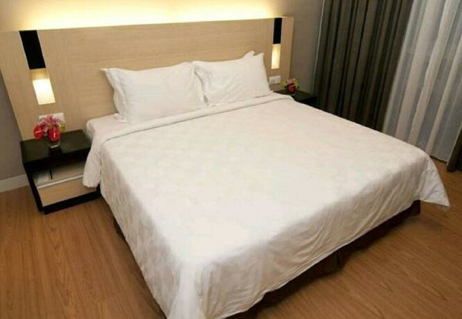 Imagen de la habitación del Hotel Vinos Asia At Swiss Garden. Foto 11