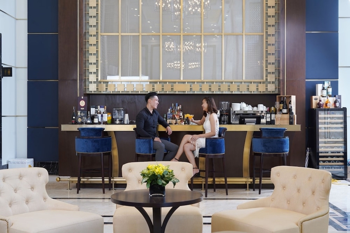 Imagen del bar/restaurante del Hotel Vinpearl Beachfront Nha Trang. Foto 2