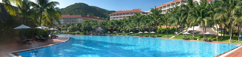 Imagen de la piscina del Hotel Vinpearl Resort Nha Trang. Foto 16