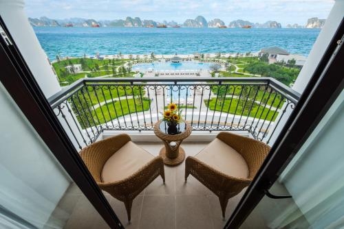 Imagen de la habitación del Hotel Vinpearl Resort & Spa Ha Long. Foto 5