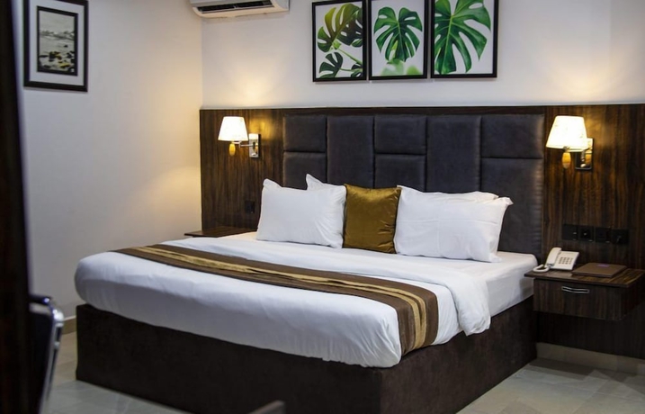 Imagen de la habitación del Hotel Vinpys. Foto 7