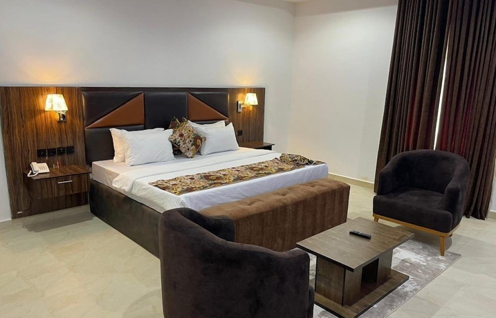 Imagen de la habitación del Hotel Vinpys. Foto 10