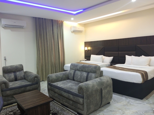 Imagen de la habitación del Hotel Vinpys. Foto 12