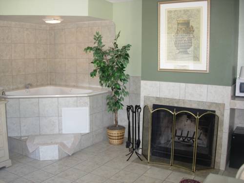 Imagen de la habitación del Hotel Vintage Lakeside Inn. Foto 12