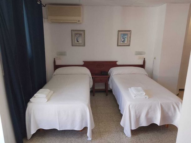 Imagen de la habitación del Hotel Vintage Mercedes. Foto 2