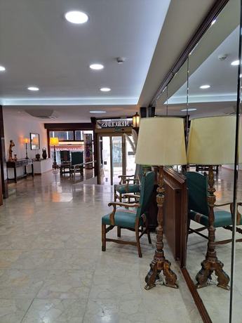 Imagen de la habitación del Hotel Vintage Mercedes. Foto 7