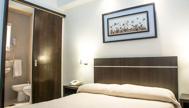 Imagen de la habitación del Hotel Vi&ntilde;a De Italia. Foto 15