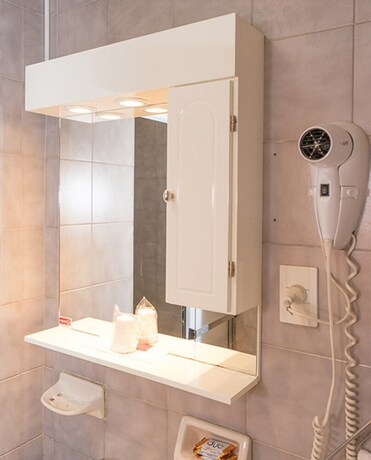 Imagen de la habitación del Hotel Vi&ntilde;a De Italia. Foto 19