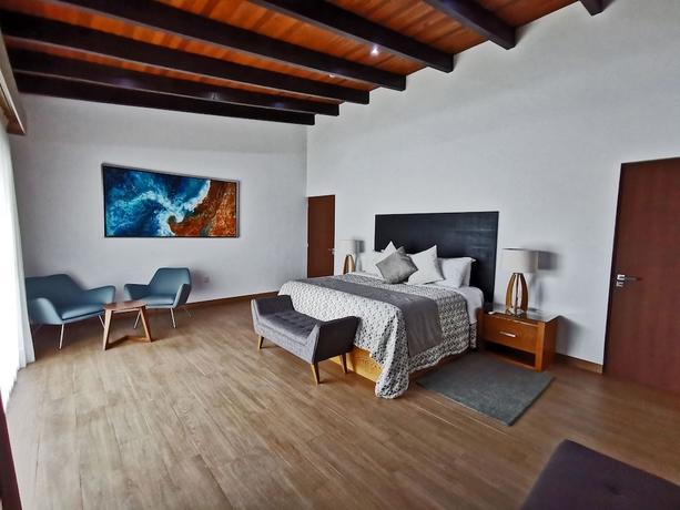 Imagen de la habitación del Hotel Vi&ntilde;a del Cielo. Foto 3