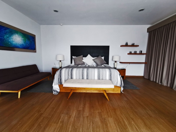 Imagen de la habitación del Hotel Vi&ntilde;a del Cielo. Foto 8
