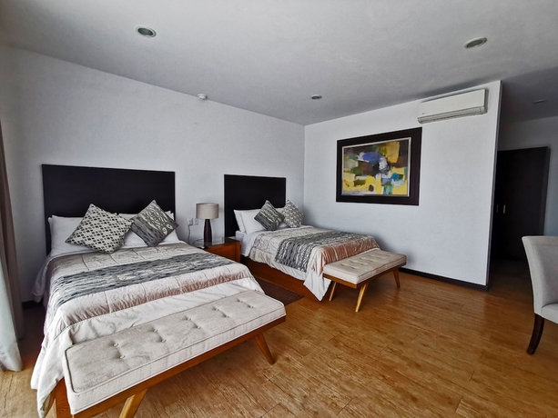 Imagen de la habitación del Hotel Vi&ntilde;a del Cielo. Foto 11