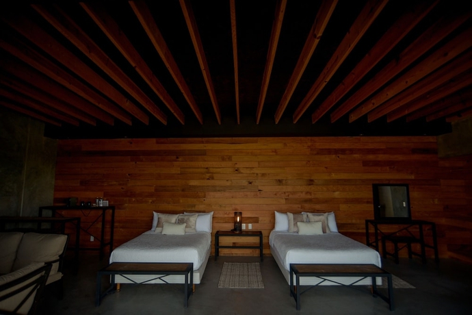 Imagen de la habitación del Hotel Vi&ntilde;a del Cielo. Foto 14