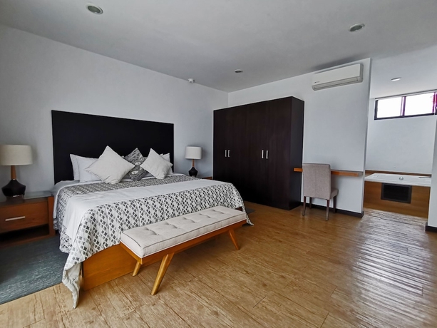 Imagen de la habitación del Hotel Vi&ntilde;a del Cielo. Foto 18