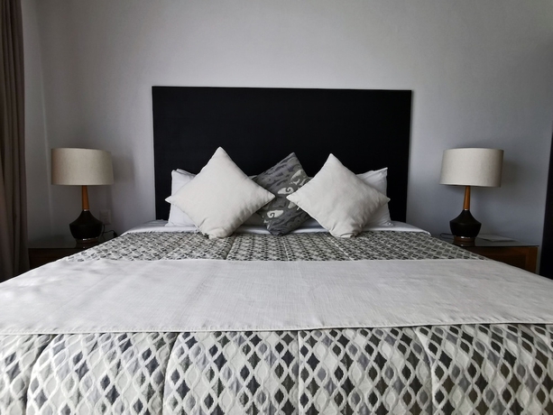 Imagen de la habitación del Hotel Vi&ntilde;a del Cielo. Foto 19