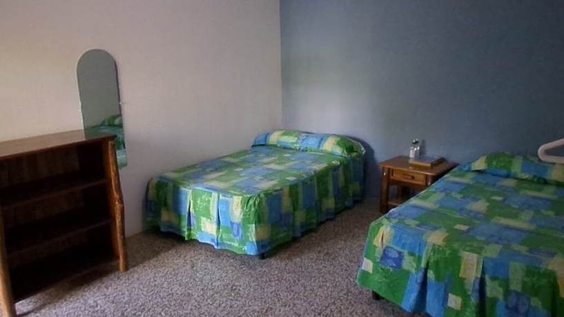 Imagen de la habitación del Hotel Vi&ntilde;as del Lago. Foto 6