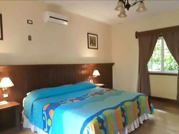 Imagen de la habitación del Hotel Vi&ntilde;as del Lago. Foto 14