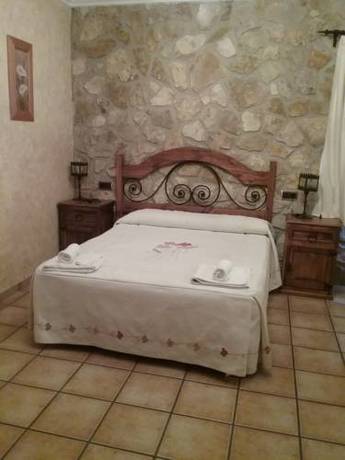 Imagen de la habitación del Hotel Viñedos Y Bodegas El Castillo. Foto 9